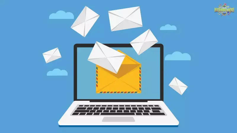 Gửi email là hình thức liên lạc Hitclub tiện lợi